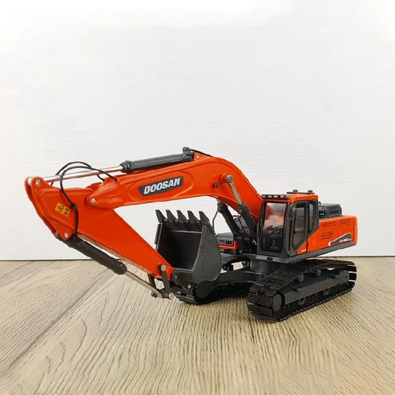 معدات البناء الثقيلة موديل 1:5 - مراجعة Heavy Equipment Simulator وسعره